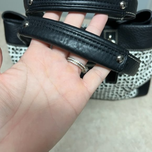 Coach Penelope Op Art Black & White Signature Shopper Purse - Picture 5 of 12